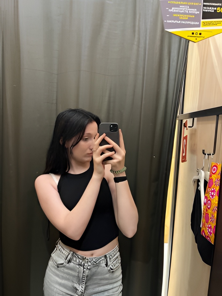 Лина привлекательная девушка из Валуек цена от 2000 руб