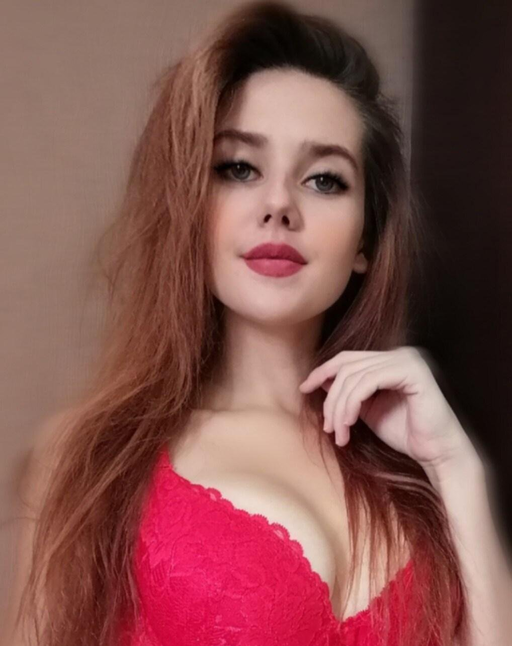 Дашка привлекательная девушка из Валуек цена от 3000 руб