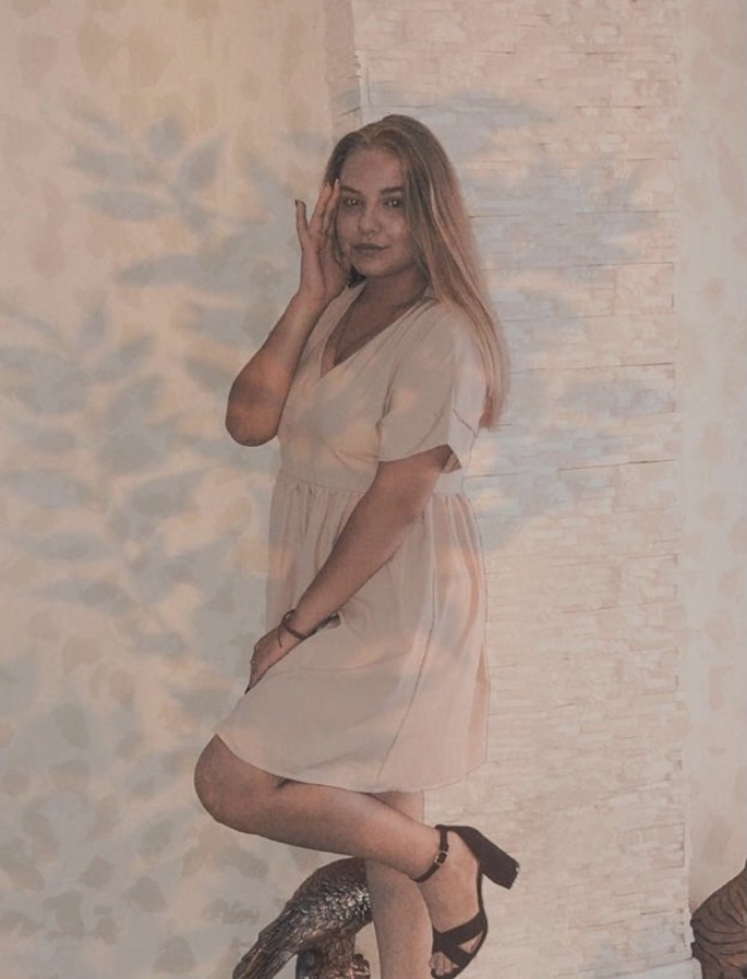 Алевтина привлекательная девушка из Валуек цена от 3500 руб