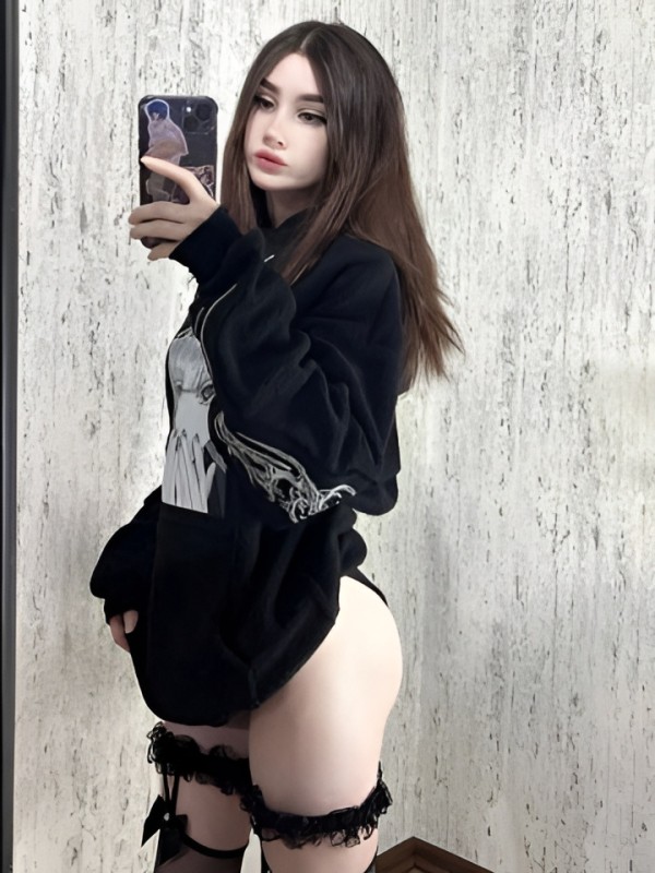 Карина из Валуек